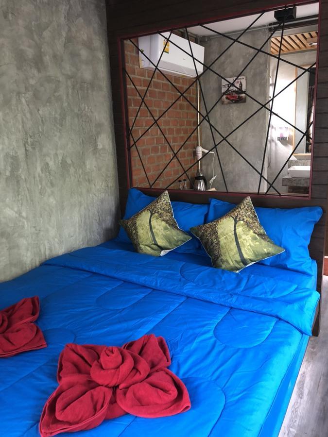 Hotel Baan Rom Talay Made' à Ko Samet Extérieur photo